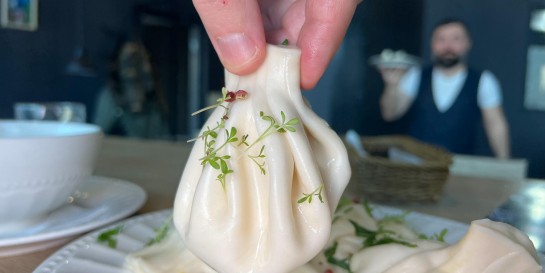 Как в Грузии, только уже дешевле: прошлись по хинкали и супам в новом домашнем кафе «Хинкали-Ко»