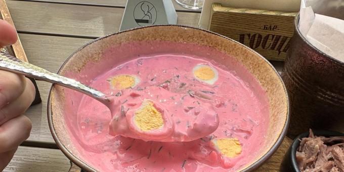 Пришло время выбраться на летку и хлопнуть холодник! Собрал для вас лучшие кефирные супы от 3,50 рублей