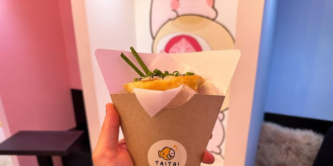 Новый магазин со съедобными рыбками назвали «Тай Тай» во рту! Тестим тайяки и UFO-бургеры