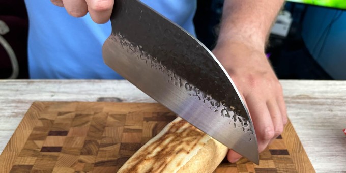 Проверяем, какой приезжает шаурма на доставке. Вскрываем новинку с мраморным фаршем от «Папа Донер»