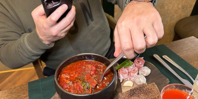 Тестим новый двухэтажный ресторан белорусской кухни будущего «Бульбашы», теперь и со своей пивоварней!