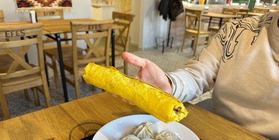 Где ночью в Минске можно вкусно поесть. Тестим плов с шашлыком в круглосуточном кафе «Жарим Донер»