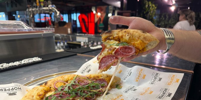 Что затестить вкусного на «Конкорсе», когда всё надоело: царь-блин в конверте, буррито, шашлык и фляки с колбасками