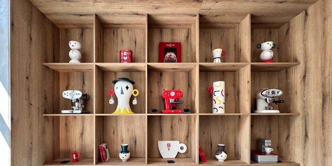 Где попробовать на язык холодный кофейный десерт из Италии и стоя выпить эспрессо. Тестим эспрессо-бар «Риксо»