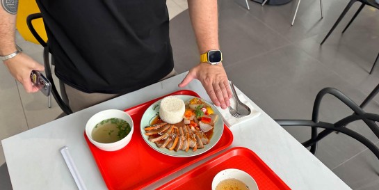 Если не Фо Бо, то что? А давайте мне утку по-вьетнамски с супом и вон те хрустящие торпеды. Тестим новое кафе «Сен Ханой»