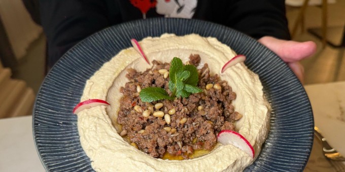 Тысяча и один стул - новый большой ресторан ливанской кухни «Шахрияр» открылся там, где ничего до них не выживало