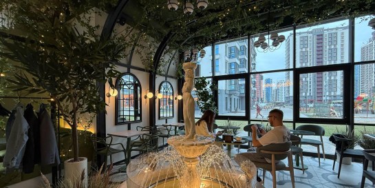 Самое необычное и самое вкусное заведение в «Минск Мире». Тестим новое кафе с фонтаном и завтраками «Сквер»