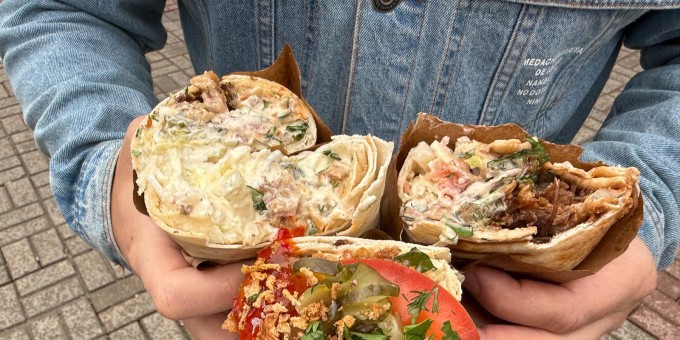 Какую шаурму взять на тест в новой точке уличной еды «У Грача», где всё мясо жарят на людях в закрытом мангале