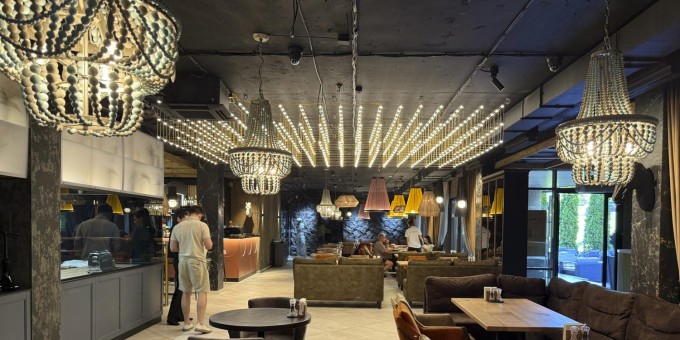 Что будет с едой, если под одной крышей нового ресторана «Верас и Колас» поставить белорусского и итальянского повара