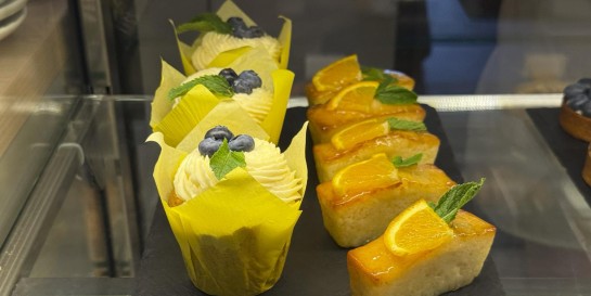 Новое кафе «Весна» зазывает грушевцев на недорогие завтраки, кофе и сладких зайчиков. Стоит ли рисковать?