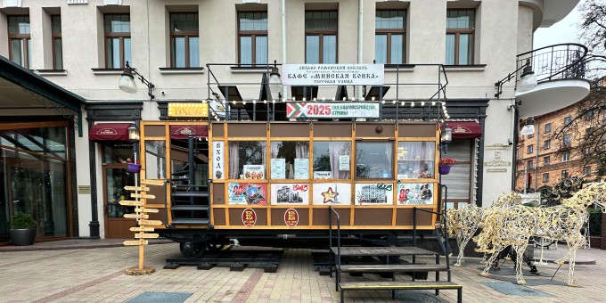 Кокобай, за чем стоят все эти люди? Пончики по рублю с вагончика от отеля «Европа» взбудоражили социальные сети