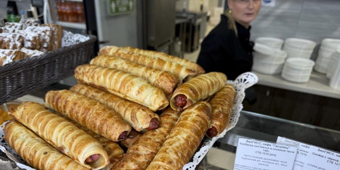 Нашли самую вкусную и недорогую столовую, куда на обед съезжаются со всего Минска. Знали про «Гостинец»?!