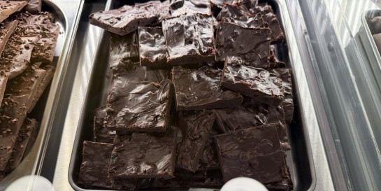 Сколько-сколько? В Осмоловке заработал шоко-бар «Прайм шоколад» с диким шоколадом и настоящим какава