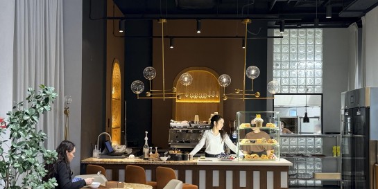 Сколько стоит обед в новой столовой «Бистро столица» в атмосфере дорогущего ресторана в центре Минска