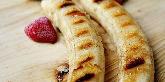 Бананы на гриле