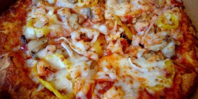 Идеальная пицца - это пицца с курочкой, грибами и много сыра