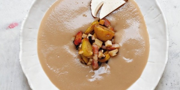 Питательный осенний суп-пюре с каштанами