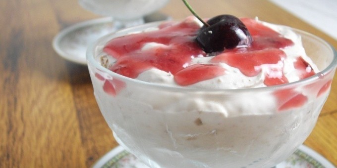 Легкий и воздушный - вишневый мусс