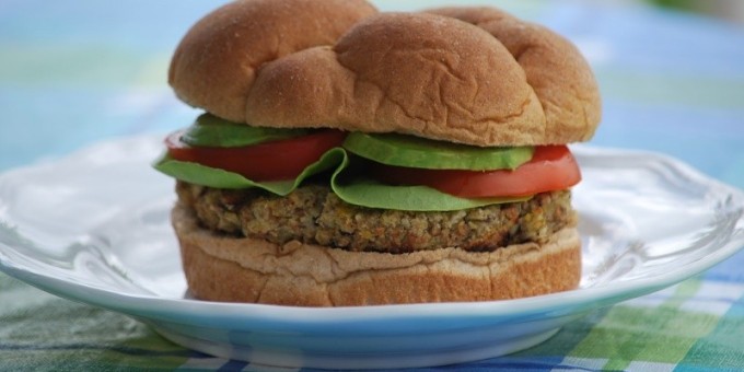 Как приготовить вегетарианские бургеры в домашних условиях?