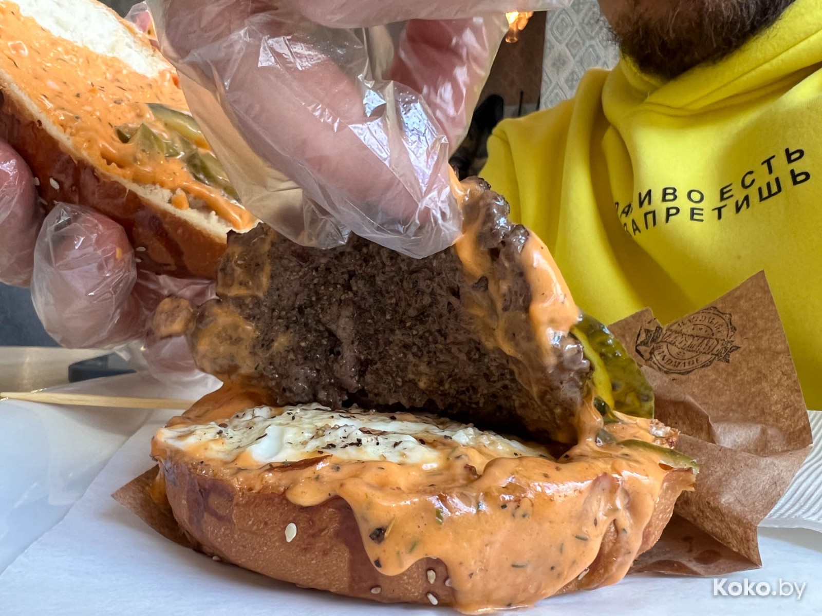 Что нового затестить в Гродно: столичная бургерная, гриль-бар в коттедже и особенная кофейня на втором этаже с верандой - фото - 24