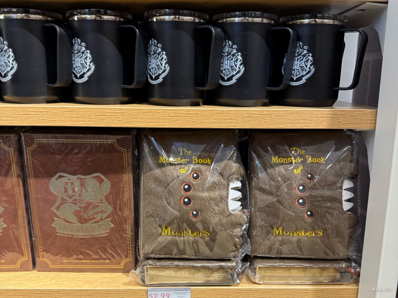 Завтра распределительной шляпе будет туго! В сеть магазинов «Минисо ...